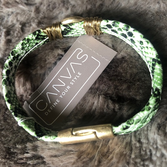 Wire Wrapped Pearl Green Python Bracelet - Picture 7 of 9